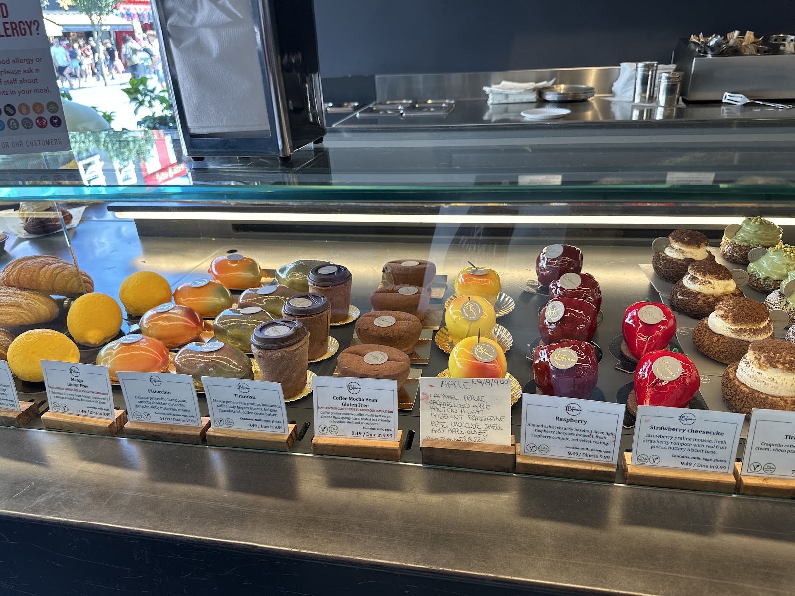 IL BOTANICO PASTICCERIA E GELATERIA in Camden Town London